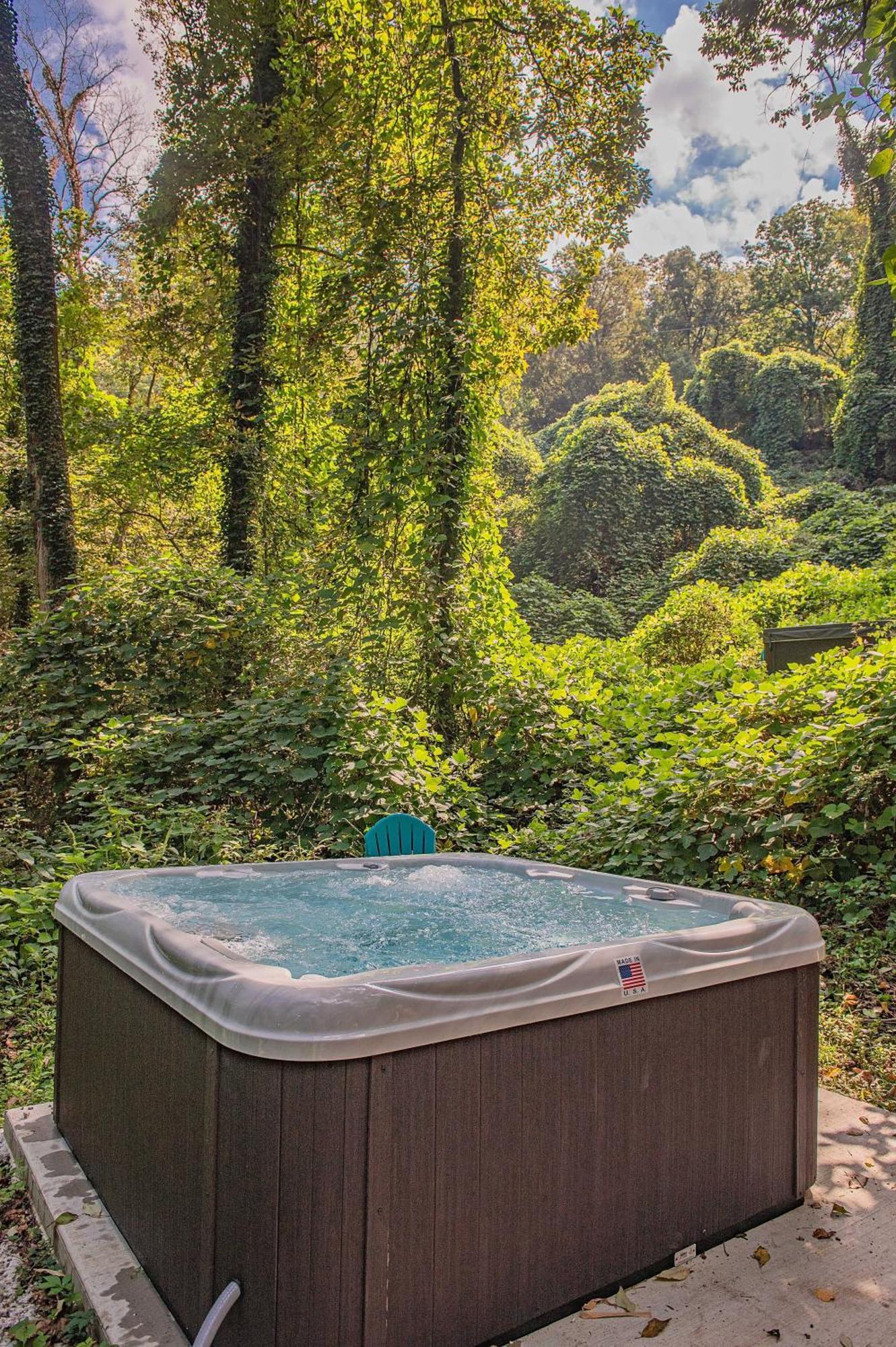 Tiny Cabin Village Private Hot Tub Lynda Cabin 채터누가 외부 사진